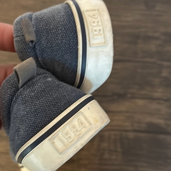 Must bundle toddler shoes size 13 - Picture 4 of 5